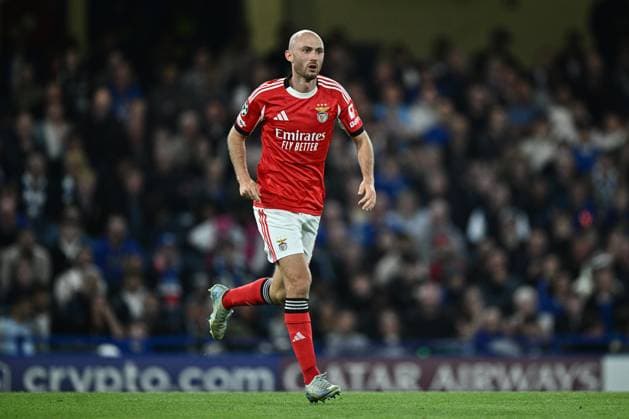 GB, London - 30 September 2025: Fredrik Aursnes of S.L. Benfica during the match between Chelsea FC and S.L. Benfica in UEFA Champions League 2025 26 League Phase MD2 at Stamford Bridge stadium in London, England. Photo Sebastian Frej Chelsea vs. S.L. Benfica - UEFA Champions League 2025 26 League Phase MD2 Copyright: xSebastianxFrejx
