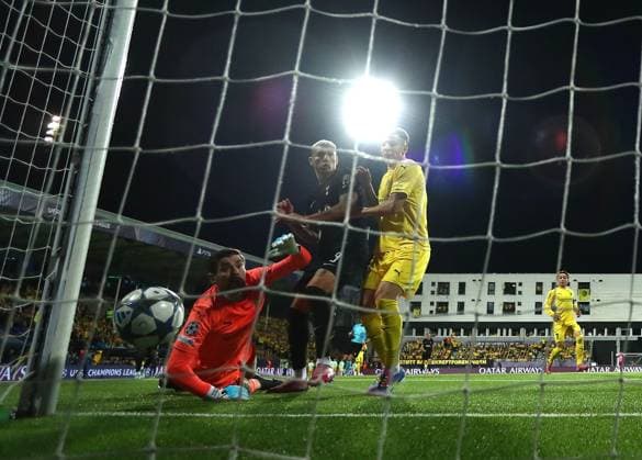 Jostein Gundersen of Bodo Glimt scores an own goal under pressure from Richarlison of Tottenham Hotspur FK Bodo Glimt v Tottenham Hotspur, UEFA Champions League, Group Stage, Football, Aspmyra Stadion, Bodo, Norway - 30 Sep 2025Bodo Aspmyra Stadion Norway EDITORIAL USE ONLY No use with unauthorised audio, video, data, fixture lists, club league logos or live services. Online in-match use limited to 120 images, no video emulation. No use in betting, games or single club league player publications.  Copyright: xMichaelxZemanek Shutterstockx 15504026as