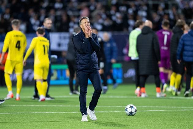 250930 Head coach Kjetil Knutsen of Bodo Glimt looks dejected after the UEFA Champions League football match between Bodo Glimt and Tottenham on September 30, 2025 in Bodo Photo Marius Simensen BILDBYRAN COP 238 MM0044 bbeng football fotball fotboll soccer uefa champions league mesterligaen bodo glimt tottenham hotspur spurs depp  Copyright: MARIUSxSIMENSEN BB250930ZE014