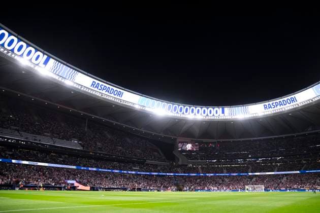 UEFA champions league - Atletico de Madrid vs Eintracht MADRID,SPAIN - 30 September: Atletico de Madrid fans celebrates a goal during UEFA champions league 2025 26 match between Atletico de Madrid and Eintracht at Riyadh Air Metropolitano Stadium. (Photo by Guillermo Martinez) Madrid Riyadh Air Metropolitano Stadium Spain Copyright: xGuillermoxMartinezx