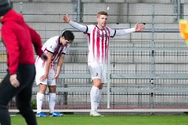 Germany, Football, Regionalliga Südwest, Season 2025 2026, Matchday 10 SC Freiburg II vs TSG Balingen Dreisamstadion Freiburg Mathias Fetsch SC Freiburg II, 21 Goal, Goal celebration, Emotions, Goal kick, Joy, Cheering, Freiburg Dreisamstadion Baden Württemberg Germany Copyright: xFINLEYxMÖRCHx
