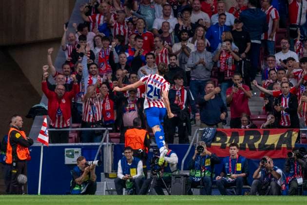 October 1, 2025, Madrid, Madrid, Spain: ROBIN LE NORMAND of ATLETICO DE MADRID celebrates a goal during the UEFA Champions League soccer match.ATLETICO DE MADRID - EINTRACHT FRANKFURT, held on September 30, 2025, at the Riad Air Metropolitano, Madrid, Spain. Madrid Spain - ZUMAc312 20251001_zsp_c312_073 Copyright: xOscarxManuelxSanchezx