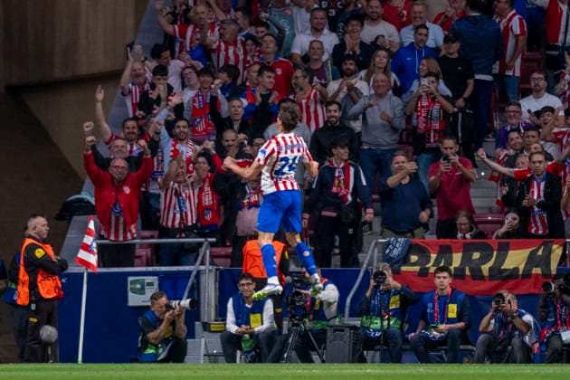 October 1, 2025, Madrid, Madrid, Spain: ROBIN LE NORMAND of ATLETICO DE MADRID celebrates a goal during the UEFA Champions League soccer match.ATLETICO DE MADRID - EINTRACHT FRANKFURT, held on September 30, 2025, at the Riad Air Metropolitano, Madrid, Spain. Madrid Spain - ZUMAc312 20251001_zsp_c312_080 Copyright: xOscarxManuelxSanchezx