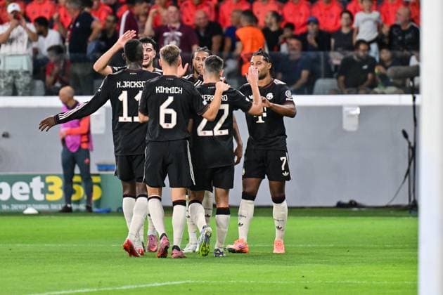 UEFA Champions League Paphos FC FC Bayern München 30 09 2025 Cheers after scoring 1 5 by Michael OLISE FC Bayern Muenchen 17 Goal Goalscorer Joy Happy UEFA Champions League Paphos FC FC Bayern München Alphamega Stadium on 30 09 2025 Copyright: xBEAUTIFULxSPORTS Goldbergx