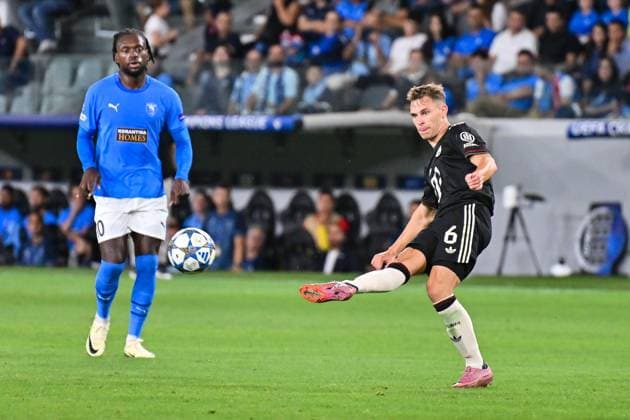UEFA Champions League Paphos FC FC Bayern München 30 09 2025 Joshua KIMMICH FC Bayern Muenchen 6 plays a pass UEFA Champions League Paphos FC FC Bayern München Alphamega Stadium on 30 09 2025 Copyright: xBEAUTIFULxSPORTS Goldbergx
