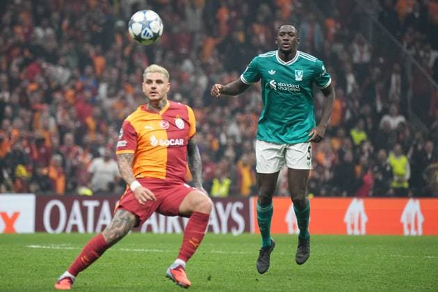 Mauro Icardi of Galatasaray and Ibrahima Konate of Liverpool battle for the ball during the UEFA Champions League 2025 26 League Phase MD2 match between Galatasaray A.S. and Liverpool FC at Rams Park Stadium on September 30, 2025 in Istanbul, Turkey. Istanbul RAMS PARK STADIUM Turkey Copyright: xSeskimphotox Gsaray-Liverpool-3009 (157)