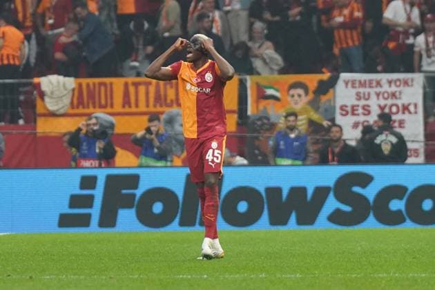 Victor Osimhen (45) of Galatasaray celebrates after scoring a goal from the penalty spot for his team during the UEFA Champions League 2025 26 League Phase MD2 match between Galatasaray A.S. and Liverpool FC at Rams Park Stadium on September 30, 2025 in Istanbul, Turkey. (Photo by Seskimphoto ) Galatasaray A.S. v Liverpool FC - UEFA Champions League 2025 26 League Phase MD2 