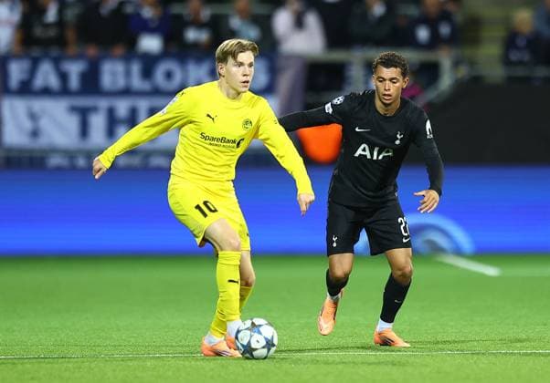 Brennan Johnson of Tottenham Hotspur and Jens Petter Hauge of Bodo Glimt FK Bodo Glimt v Tottenham Hotspur, UEFA Champions League, Group Stage, Football, Aspmyra Stadion, Bodo, Norway - 30 Sep 2025Bodo Aspmyra Stadion Norway EDITORIAL USE ONLY No use with unauthorised audio, video, data, fixture lists, club league logos or live services. Online in-match use limited to 120 images, no video emulation. No use in betting, games or single club league player publications.  Copyright: xMichaelxZemanek Shutterstockx 15504026bo