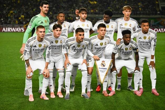 (251001) -- ALMATY, Oct. 1, 2025 -- Players of Real Madrid pose for photo before the UEFA Champions League match between Kairat Almaty and Real Madrid in Almaty, Kazakhstan, on Sept. 30, 2025. ) (SP)KAZAKHSTAN-ALMATY-FOOTBALL-UEFA CHAMPIONS LEAGUE-KAIRAT ALMATY VS REAL MADRID LixRenzi 