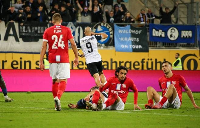 Germany Soccer 3 Liga 2025 26, 9 Matchday TSV Havelse vs Waldhof Mannheim Eilenriedestadion Stadion Hannover Felix Lohkemper Waldhof Mannheim, 9 Masca Waldhof Mannheim, 38 Hannover Copyright: xAymanxAlahmedx