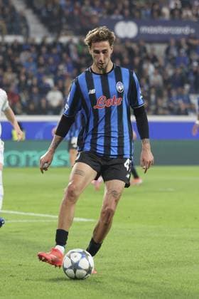 Lorenzo Bernasconi of Atalanta FC play the ball during Atalanta BC vs Club Brugge, Chanpions League 2025-26 League phase, Matchday 2Â°, game at New Balance Arena in Bergamo (BG), Italy, on September 30, 2025.  Copyright: xDavidexCasentini IPAxSportx xipa-agency.netx xx IPA_65992713 IPA_Agency_IPA65992713