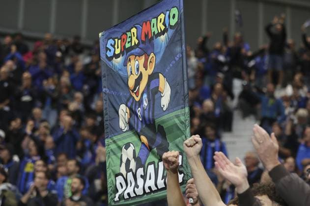 atalanta fans show their support during Atalanta BC vs Club Brugge, Chanpions League 2025-26 League phase, Matchday 2Â°, game at New Balance Arena in Bergamo (BG), Italy, on September 30, 2025.  Copyright: xDavidexCasentini IPAxSportx xipa-agency.netx xx IPA_65992715 IPA_Agency_IPA65992715