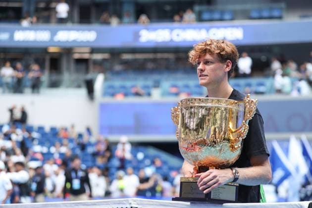 BEIJING, CHINA - OCTOBER 01: Champion Jannik Sinner of Italy poses with trophy after the Men s Singles Final match on day 10 of the 2025 China Open at the National Tennis Center on October 1, 2025 in Beijing, China.  Copyright: xVCGx 111594392191