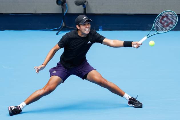 BEIJING, CHINA - OCTOBER 01: Learner Tien of the United States competes in the Men s Singles Final match against Jannik Sinner of Italy on day 10 of the 2025 China Open at the National Tennis Center on October 1, 2025 in Beijing, China.  Copyright: xVCGx 111594386947