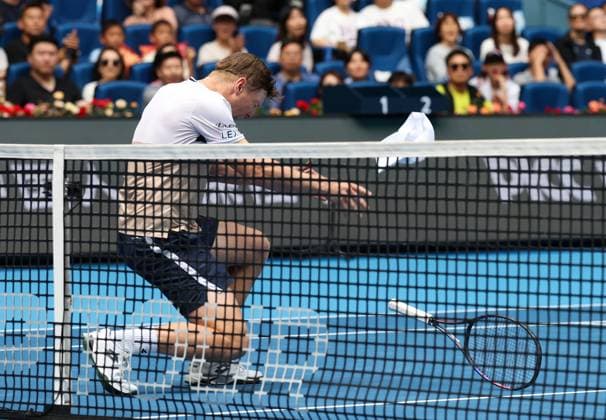 (251001) -- BEIJING, Oct. 1, 2025 -- Harri Heliovaara celebrates after winning the men s doubles final match between Harri Heliovaara(Finland) Henry Patten (Britain) and Karen Khachanov Andrey Rublev of Russia at 2025 China Open tennis tournament in Beijing, China, Oct. 1, 2025. ) (SP)CHINA-BEIJING-TENNIS-CHINA OPEN-MEN S DOUBLES-FINAL(CN) DuxXinyi 
