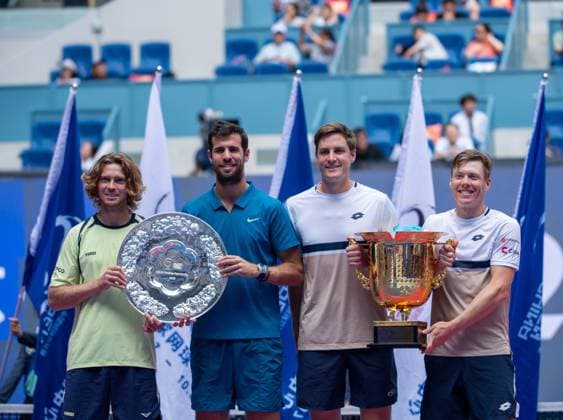 (251001) -- BEIJING, Oct. 1, 2025 -- Harri Heliovaara(1st R) Henry Patten (2nd R) and Karen Khachanov(2nd L) Andrey Rublev pose for photos during the award ceremony for the men s doubles final match between Harri Heliovaara(Finland) Henry Patten (Britain) and Karen Khachanov Andrey Rublev of Russia at 2025 China Open tennis tournament in Beijing, China, Oct. 1, 2025. ) (SP)CHINA-BEIJING-TENNIS-CHINA OPEN-MEN S DOUBLES-FINAL(CN) HuxJingwen 