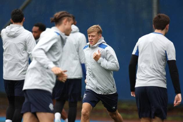 Connor Barron and his team mates training ahead of tomorrow s Europa League group phase match against Sturm Graz. Rangers Training - The Rangers Training Centre, Glasgow, Lanarkshire, Scotland, UK - 01 Oct 2025Glasgow The Rangers Training Centre Lanarkshire United Kingdom  Copyright: xO Rourke RangersxFC Shutterstockx 15512623w