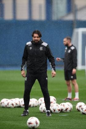 Rangers head coach Russell Martin during training ahead of tomorrow s Europa League group phase match against Sturm Graz. Rangers Training - The Rangers Training Centre, Glasgow, Lanarkshire, Scotland, UK - 01 Oct 2025Glasgow The Rangers Training Centre Lanarkshire United Kingdom  Copyright: xO Rourke RangersxFC Shutterstockx 15512623ak