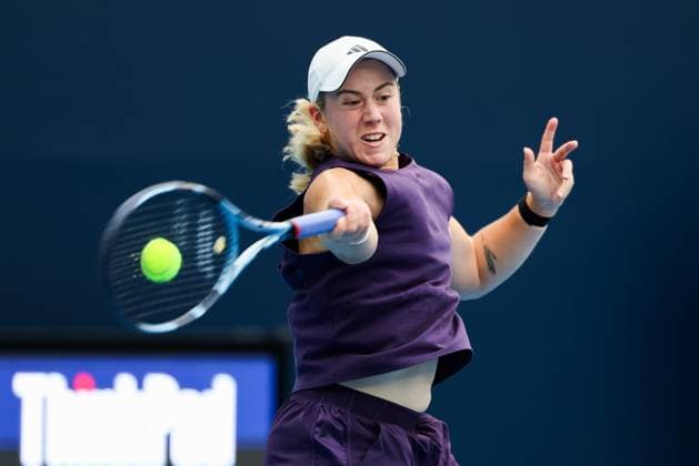 BEIJING, CHINA - OCTOBER 01: Sonay Kartal of Great Britain competes in the Women s Singles Round of 16 match against Mirra Andreeva on day 10 of the 2025 China Open at the National Tennis Center on October 1, 2025 in Beijing, China.  Copyright: xVCGx 111594407381