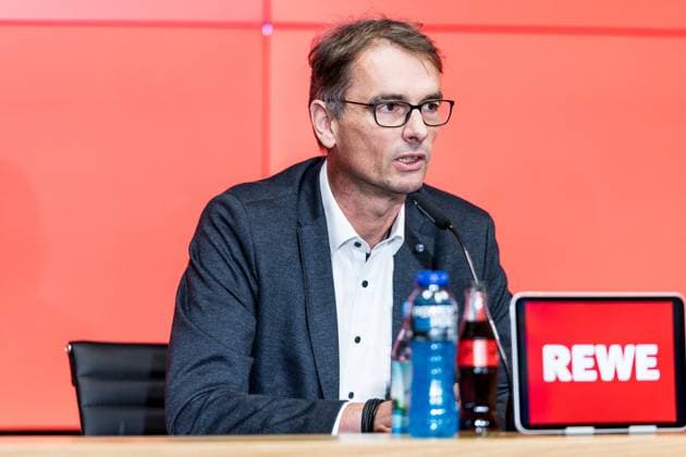 Cologne Cup25 Press Conference 01 10 2025 Dr Andreas Dartsch Deputy Chairman of the Board Sparkasse KölnBonn Press Conference Cologne Cup25 RheinEnergiestadion, 01 10 2025 Copyright: xBEAUTIFULxSPORTS Wunderlx