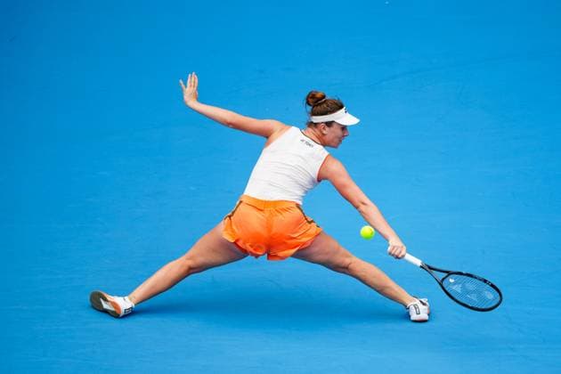 BEIJING, CHINA - OCTOBER 01: Linda Noskova of Czech Republic competes in the Women s Singles Round of 16 match against Anastasia Potapova on day 10 of the 2025 China Open at the National Tennis Center on October 1, 2025 in Beijing, China.  Copyright: xVCGx 111594402843