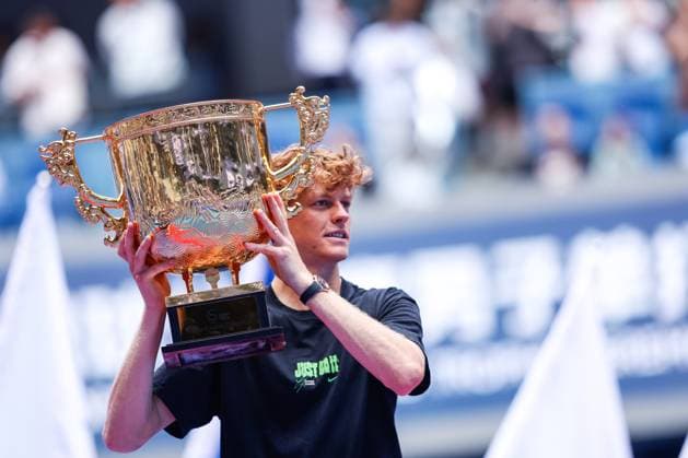 BEIJING, CHINA - OCTOBER 01: Champion Jannik Sinner of Italy celebrates after the Men s Singles Final match on day 10 of the 2025 China Open at the National Tennis Center on October 1, 2025 in Beijing, China.  Copyright: xVCGx 111594395812