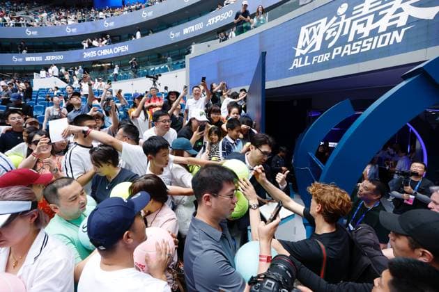 BEIJING, CHINA - OCTOBER 01: Champion Jannik Sinner of Italy interacts with fans after the Men s Singles Final match on day 10 of the 2025 China Open at the National Tennis Center on October 1, 2025 in Beijing, China.  Copyright: xChinaxNewsxServicex 111594409224