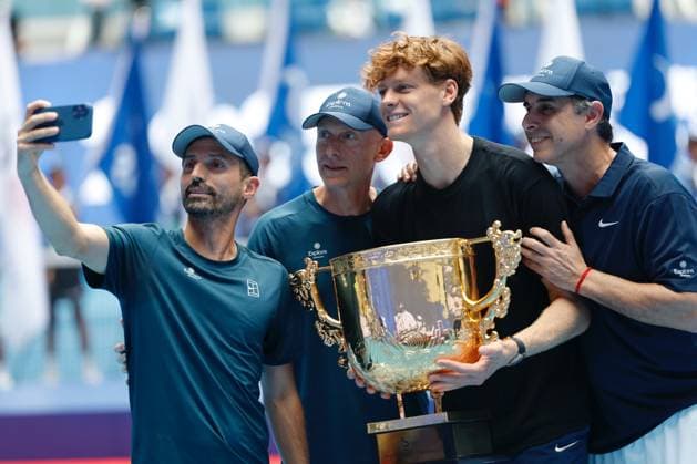 BEIJING, CHINA - OCTOBER 01: Champion Jannik Sinner of Italy celebrates after the Men s Singles Final match on day 10 of the 2025 China Open at the National Tennis Center on October 1, 2025 in Beijing, China.  Copyright: xChinaxNewsxServicex 111594409090
