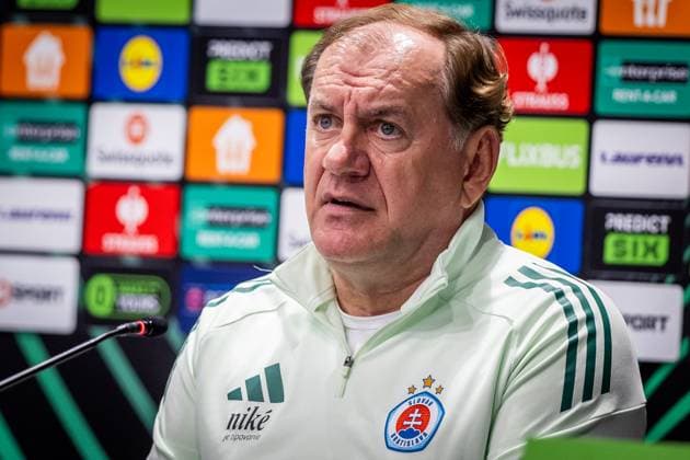 SLOVAN BRATISLAVA - STRASBOURG Head coach of Slovan Vladimir Weiss sr during the press conference, PK, Pressekonferenz ahead of the league phase of UEFA Conference league football match between SK Slovan Bratislava and RC Strasbourg Alsace. Bratislava, Slovakia, October 02, 2025. Copyright: xx 080A8793