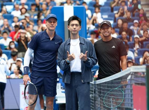 BEIJING, CHINA - OCTOBER 01: Chinese actor Li Xian attends the the Men s Singles final match between Jannik Sinner of Italy and Learner Tien of the United States on day 10 of 2025 China Open at National Tennis Center on October 1, 2025 in Beijing, China.  Copyright: xVCGx 111594397216