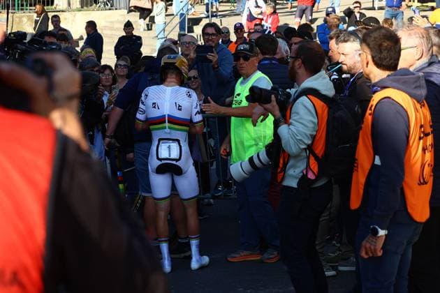 Belgian Remco Evenepoel pictured at the arrival as he wins the 24 km time trial of the Men Elite category at the UEC road European cycling championships, Wednesday 01 October 2025, in Loriol-sur-Drome, France. The European cycling championships Drome-Ardeche takes place from 1 to 5 October, France. DAVIDxPINTENS  x135833664x