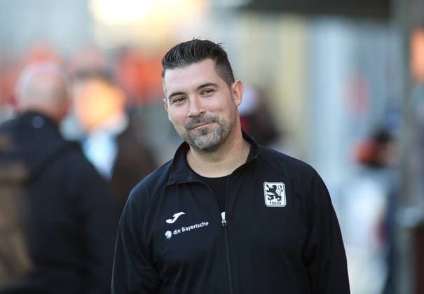 Football, Men, 3 Liga, Season 2025 2026, TSV 1860 München FC Viktoria Köln, Grünwalder Stadion Alper Kayabunar, Interim coach TSV 1860 München head, upper body