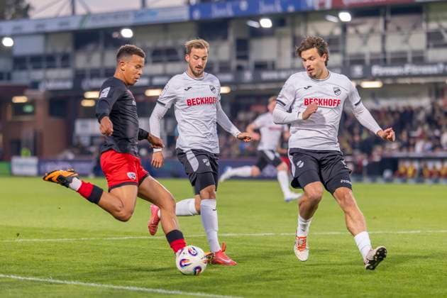 Verl, Germany 01 October 2025 3 Liga 2025 2026 SC Verl vs FC Ingolstadt 04 In the picture from left in a duel Marcel Costly FCI and Michel Stöcker Stoecker SC DFB regulations prohibit any use of photographs as image sequences and or quasi video Sportclub Arena Nordrhein Westfalen Copyright: xFotostandx xSchäferx