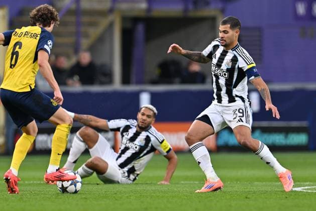 251001 Royale Union Saint-Gilloise vs Newcastle United FC Bruno Guimaraes (39) of Newcastle pictured in action during the Uefa Champions League second matchday in the League phase game in season 2025 - 2026 between Royale Union Saint-Gilloise and Newcastle United FC on October 1 , 2025 in Anderlecht, Belgium. (Photo by David Catry sportpix) Anderlecht Belgium  Copyright: xDavidxCatryx 20251001DC2_8015