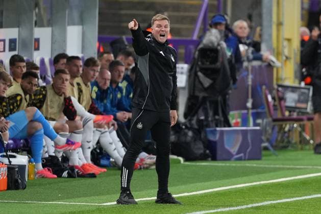Newcastle manager Eddie Howe Union St Gilloise v Newcastle, UEFA Champions League, Group Stage, Football, Lotto Park, Brussels, Belgium - 01 Oct 2025Brussels Lotto Park Belgium EDITORIAL USE ONLY No use with unauthorised audio, video, data, fixture lists, club league logos or live services. Online in-match use limited to 120 images, no video emulation. No use in betting, games or single club league player publications. Copyright: xDavidxWinter Shutterstockx 15504048al