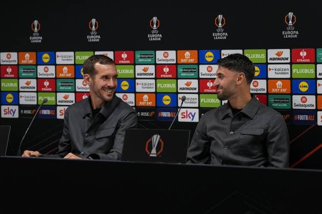 Julian Schuster SC Freiburg, Coach and Vincenzo Grifo SC Freiburg, 32 , Italy, Football, UEFA Europa League, Matchday 2, League phase, 2025 2026, Bologna FC vs SC Freiburg, 01 10 2025, Press conference of SC Freiburg before the second Europa League match in the league phase, Press conference, Stadio Renato Dall™Ara, Bologna, Italy, Press conference of SC Freiburg before the second Europa League match in the league phase, Press conference Bologna Stadio Renato Dall™Ara Emilia Romagna Italy Copyright: xArnexAmbergx