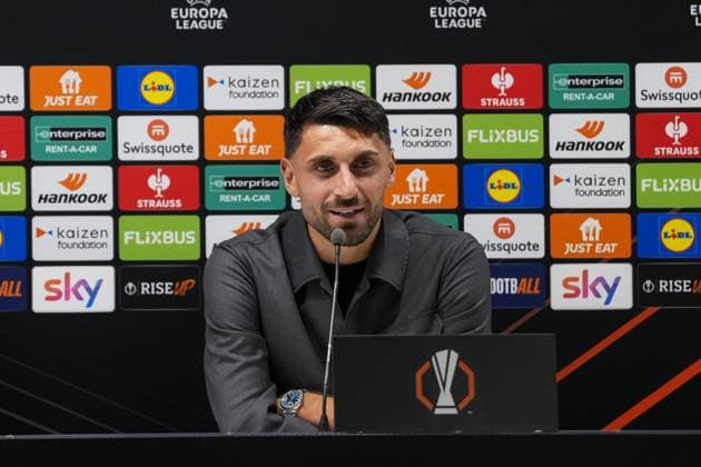 Vincenzo Grifo SC Freiburg, 32 , Italy, Football, UEFA Europa League, Matchday 2, League phase, 2025 2026, Bologna FC vs SC Freiburg, 01 10 2025, Press conference of SC Freiburg before the second Europa League match in the league phase, Press conference, Stadio Renato Dall™Ara, Bologna, Italy, Press conference of SC Freiburg before the second Europa League match in the league phase, Press conference Bologna Stadio Renato Dall™Ara Emilia Romagna Italy Copyright: xArnexAmbergx
