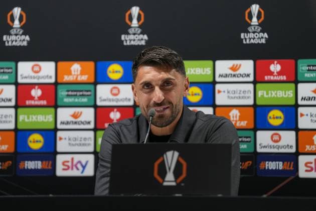 Vincenzo Grifo SC Freiburg, 32 , Italy, Football, UEFA Europa League, Matchday 2, League phase, 2025 2026, Bologna FC vs SC Freiburg, 01 10 2025, Press conference of SC Freiburg before the second Europa League match in the league phase, Press conference, Stadio Renato Dall™Ara, Bologna, Italy, Press conference of SC Freiburg before the second Europa League match in the league phase, Press conference Bologna Stadio Renato Dall™Ara Emilia Romagna Italy Copyright: xArnexAmbergx