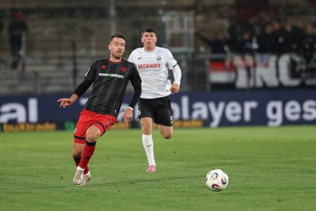 3 Liga SC Verl FC Ingolstadt 04 Max Besuschkow 17, FCI Besio Alessio 23 Verl 3 Liga FC Ingolstadt 04 Season 2025 2026 SC Verl