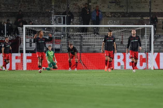 3 Liga SC Verl FC Ingolstadt 04 Goal for Verl 1 0 Hanging heads at FCI Gustav Christensen 24, FCI Marcel Costly 22, FCI goalkeeper Markus Ponath 1, FCI Simon Lorenz 32, FCI Lukas Fröde 34, FCI Max Besuschkow 17, FCI 3 Liga FC Ingolstadt 04 Season 2025 2026 SC Verl