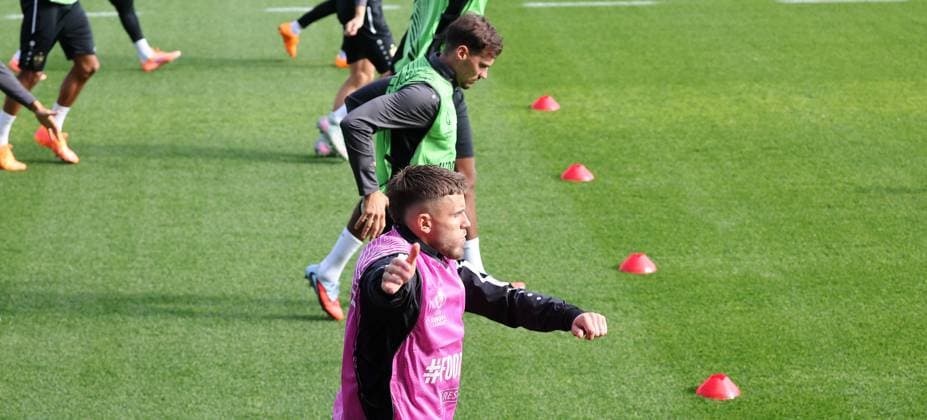 01 10 2025, Germany, Stuttgart, Football UEFA Europa League, Season 2025 2026, VfB Stuttgart Training, Ermedin Demirovic
