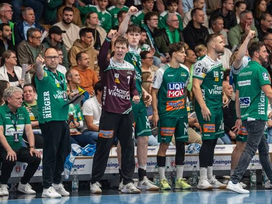 Jube on the Goeppingen bench, Frisch Auf Goeppingen vs SC DHfK Leipzig, Handball, DHB Pokal, Men, 2025 2026 season, 01 10 2025, Frisch Auf Goeppingen vs SC DHfK Leipzig, Handball, DHB Pokal, Men, 2025 2026 season, 01 10 2025 Goeppingen Copyright: xEibner-Pressefoto MichaelxSchmidx EP_MST