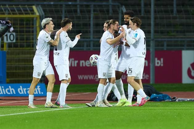Joyful celebration at SSV Ulm 1846 over the goal for 1 0 GER, SSV Ulm 1846 vs 1 FC Schweinfurt , Football, Men, 3 League, Matchday 9, Season 2025 2026, 30 09 2025 GER, SSV Ulm 1846 vs 1 FC Schweinfurt , Football, Men, 3 League, Matchday 9, Season 2025 2026, 30 09 2025 Ulm Copyright: xEibner-Pressefoto GeraldxOelze-dexStoppanyx EP_ODS