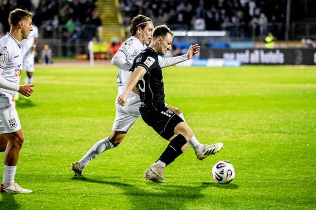 Football, Season 2025 2026, 3 Liga, Donaustadion Ulm, 9 Matchday, SSV Ulm 1846 Football 1 FC Schweinfurt 05, 01 10 2025 01 10 2025, Football, Season 2025 2026, 3 Liga, Donaustadion Ulm, 9 Matchday, SSV Ulm 1846 Football 1 FC Schweinfurt 05, f l 23 Max Brandt SSV Ulm 1846 Football , 13 Kristian Böhnlein 1 FC Schweinfurt 05 Photo Lucca Fundel Ulm Donaustadion Baden Württemberg Germany