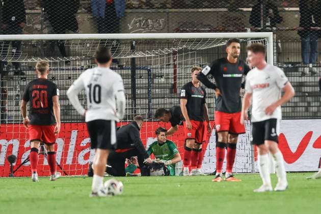 3 Liga SC Verl FC Ingolstadt 04 Goalkeeper Markus Ponath 1, FCI injured and replaced, Goalkeeper Kai Eisele 25, FCI arrives 3 Liga FC Ingolstadt 04 Season 2025 2026 SC Verl