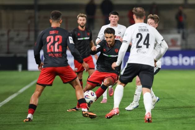 3 Liga SC Verl FC Ingolstadt 04 encircled Fredrik Carlsen 8, FCI Marcel Costly 22, FCI Stöcker Michel 24 Verl 3 Liga FC Ingolstadt 04 Season 2025 2026 SC Verl