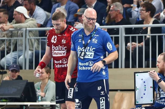 01 10 2025, xmohx, Handball DHB Pokal, Rhein Neckar Loewen SG Flensburg Handewitt v l Trainer Ales Pajovic SG Flensburg Handewitt DFL DFB REGULATIONS PROHIBIT ANY USE OF PHOTOGRAPHS as IMAGE SEQUENCES and or QUASI VIDEO Heidelberg