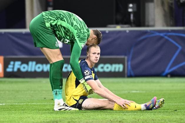 251001 Royale Union Saint-Gilloise vs Newcastle United FC goalkeeper Kjell Scherpen (37) of Union and Louis Patris (27) of Union look dejected after Newcastle scored the 0-4 goal during the Uefa Champions League second matchday in the League phase game in season 2025 - 2026 between Royale Union Saint-Gilloise and Newcastle United FC on October 1 , 2025 in Anderlecht, Belgium. (Photo by Maarten Straetemans Isosport) Anderlecht Belgium  Copyright: xMaartenxStraetemansx UCL_PSV-UNION_20251001_152