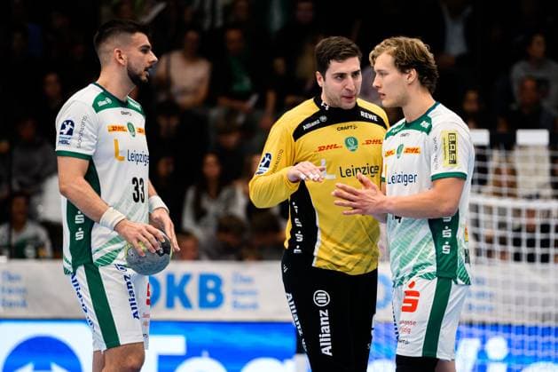 Goeppingen DHB Pokal 25 26 Frisch Auf Goeppingen SC DHfK Leipzig f li Luka Rogan Leipzig , Torhueter Domenico Ebner Leipzig , Blaer Hinriksson Leipzig Goeppingen EWS Arena Baden Württemberg Germany