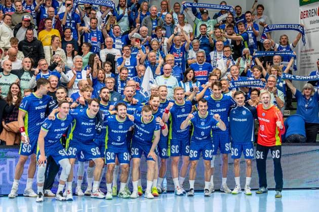 DHB Cup TV Hüttenberg VfL Gummersbach, 01 10 25 DHB Cup TV Hüttenberg VfL Gummersbach Hüttenberg, 01 10 25 Copyright: xBEAUTIFULxSPORTS Roeczeyx